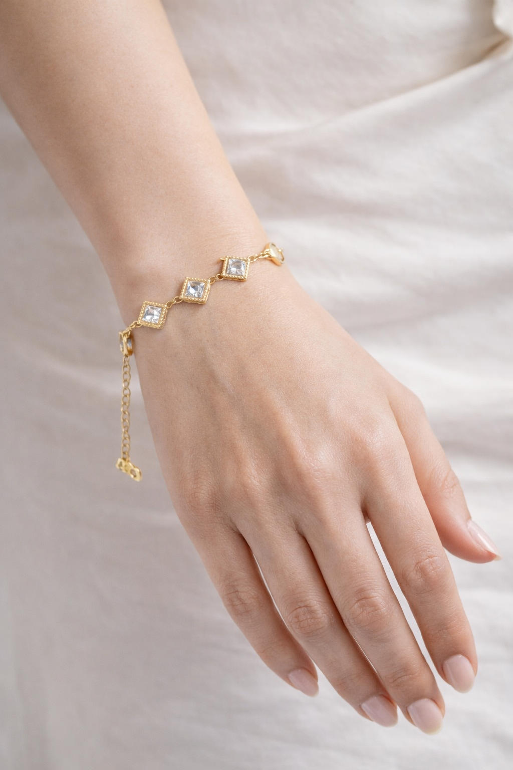 Baguette Stone Gold Bracelet