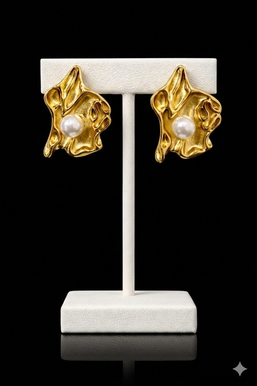 GlowForm Pearl Studs