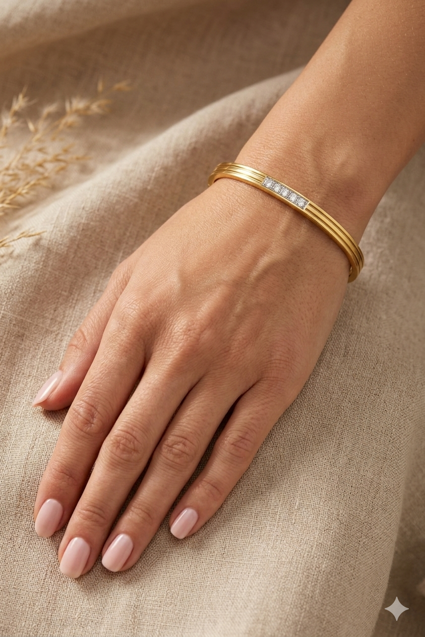 Aurora Diamond Bar Bangle
