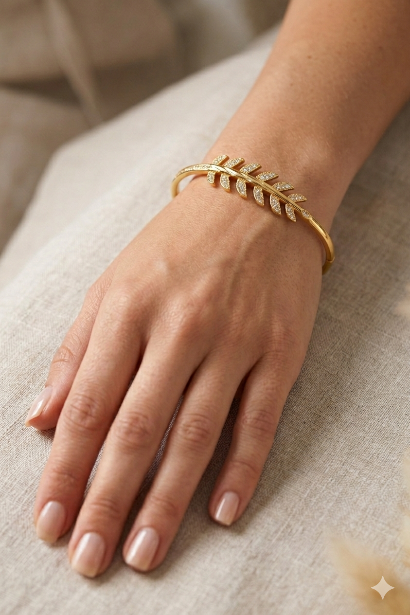 Olivia Leaf Sparkle Bangle