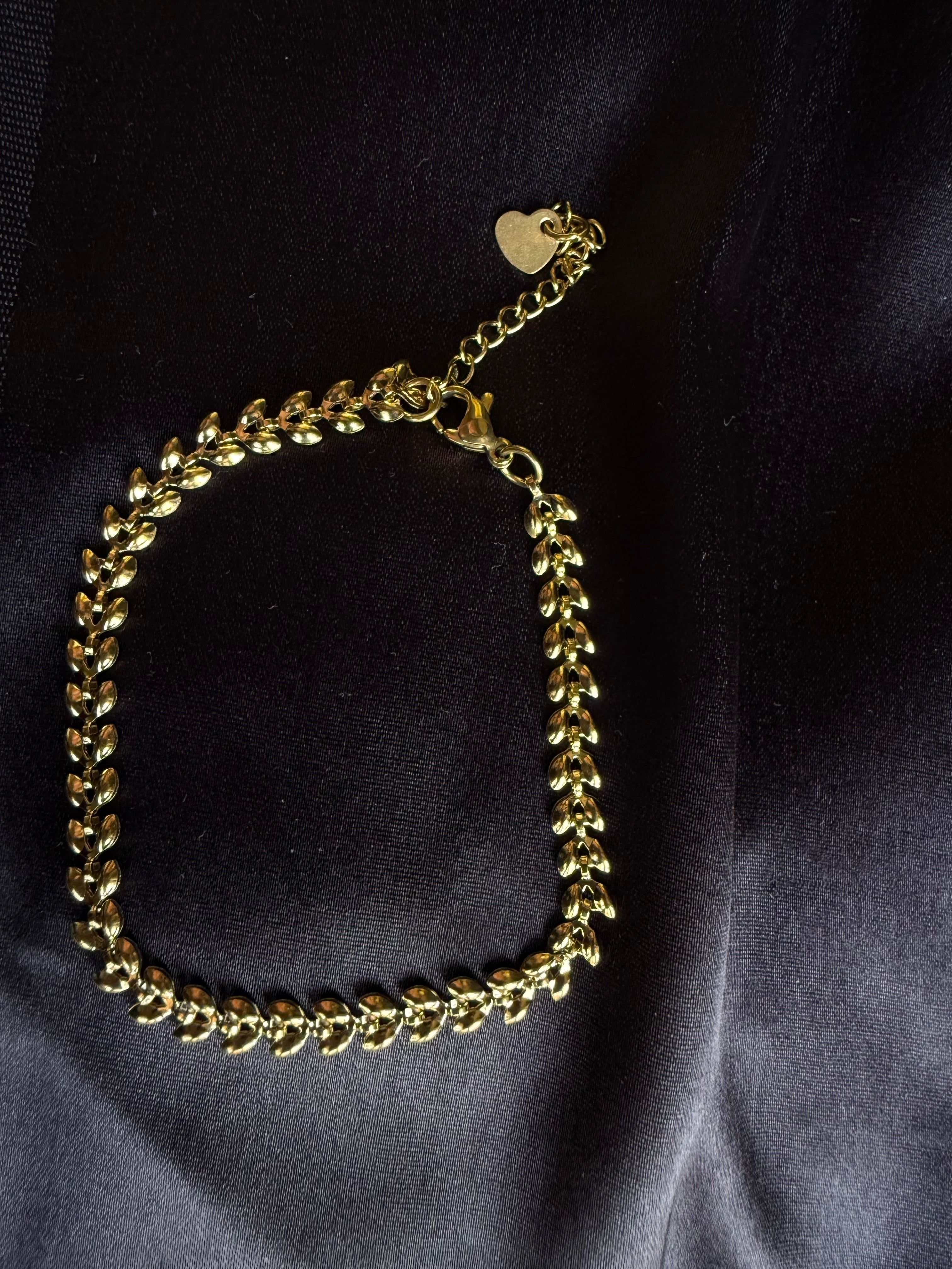 Golden Curb Chain Bracelet