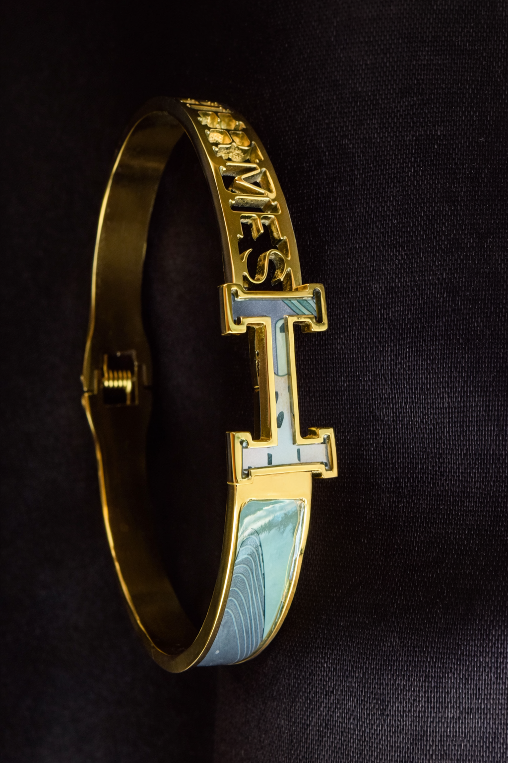 Hermes inspired gold bangle