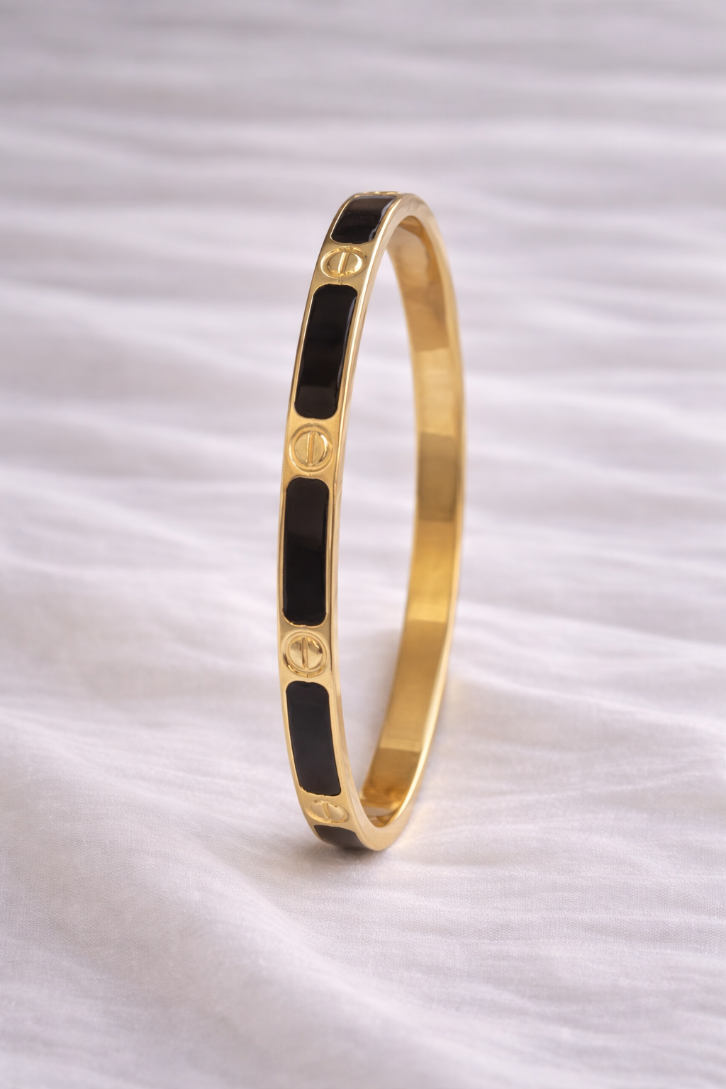 Minimal Black Screw Bangle